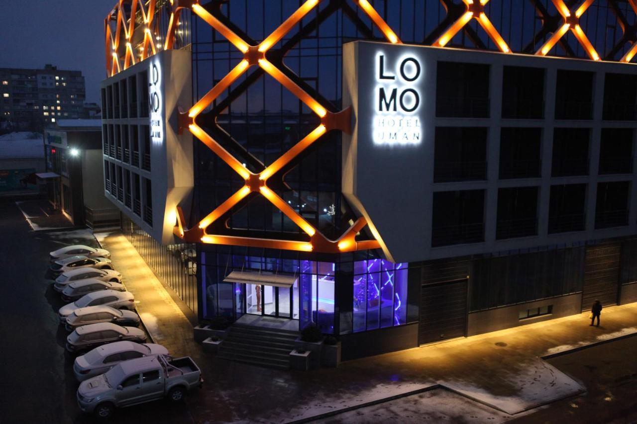Lomo 2* Uman